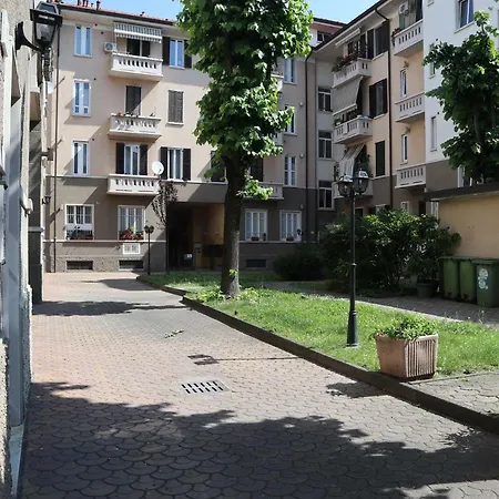 Paki Nel Cuore Dei Navigli Di Apartment Milan