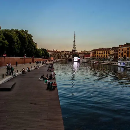 Apartment Paki Nel Cuore Dei Navigli Di