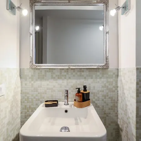Apartment Paki Nel Cuore Dei Navigli Di
