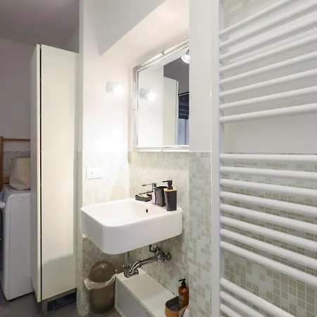 Apartment Paki Nel Cuore Dei Navigli Di
