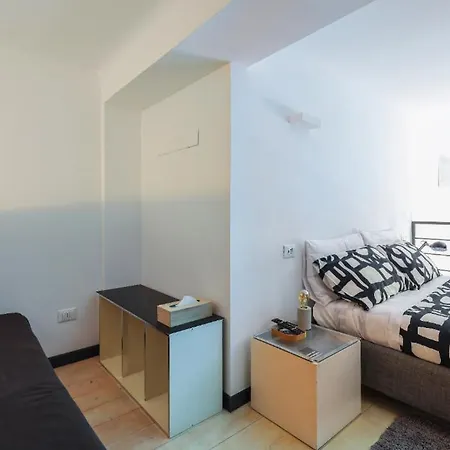 Paki Nel Cuore Dei Navigli Di Apartment Milan